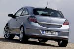 Opel Astra GTC 2005 года